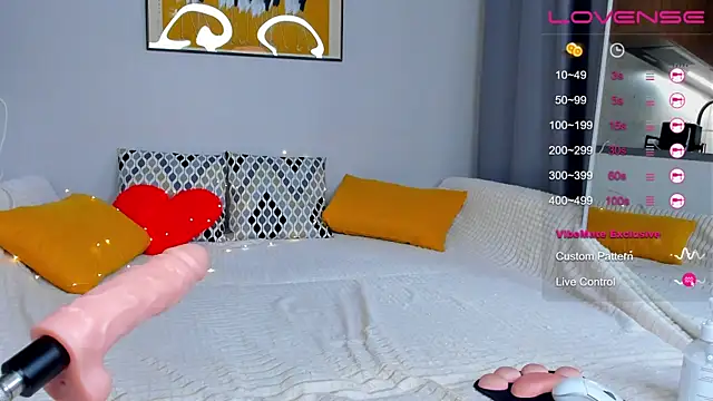 Caroline Smitt online show from 21, 1, 2025