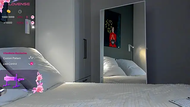 Caroline Smitt online show from 10, 3, 2025