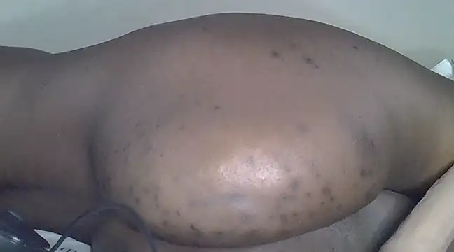 Snapshot of weusi12wetu chatting on 28, 2, 2025 weusi12wetu online show from 28, 2, 2025
