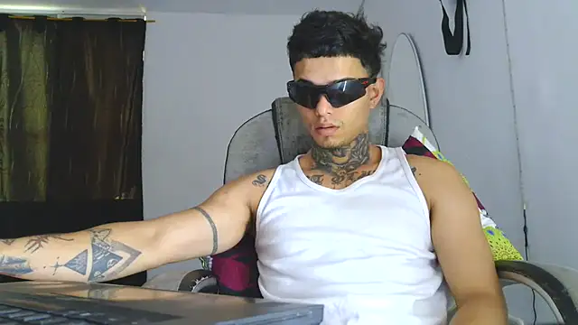 Skartoliver online show from 13, 10, 2025