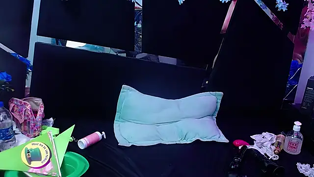 Cocoo Nuth online show from 18, 3, 2025