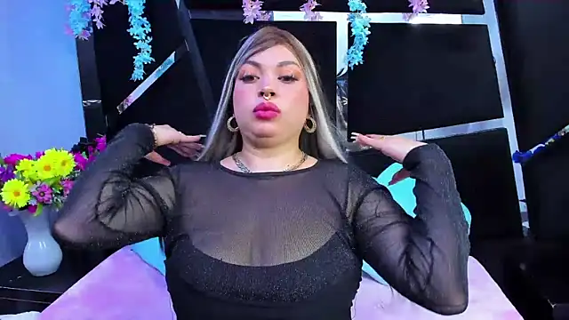 Snapshot of Cocoo_Nuth chatting on 15, 2, 2026 Cocoo Nuth online show from 15, 2, 2026