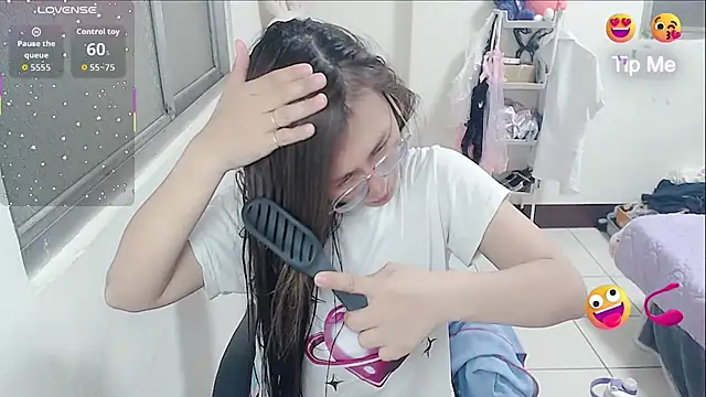 aFanny online show from 3, 4, 2026