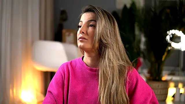 KellyMathews online show from 27, 11, 2025