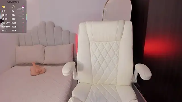 AmberLewis  online show from 10, 2, 2026