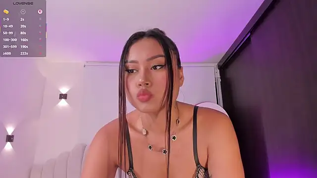 AmberLewis  online show from 12, 6, 2026