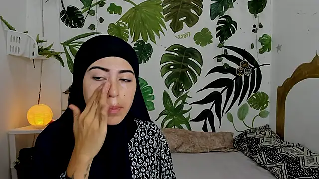 chaymae nah  online show from 11, 10, 2025