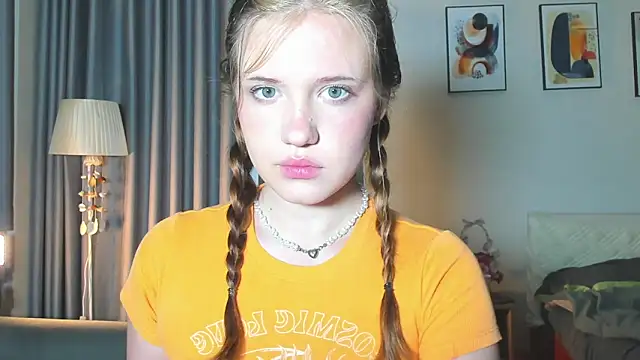 Snapshot of HanahCute chatting on 23, 2, 2025 HanahCute online show from 23, 2, 2025