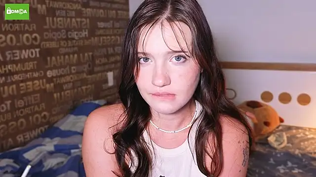 Snapshot of HanahCute chatting on 13, 9, 2025 HanahCute online show from 13, 9, 2025