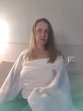 Evelina cute online show from 25, 12, 2024