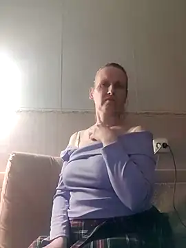 Evelina cute online show from 10, 1, 2025