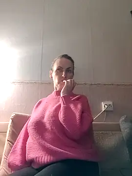 Evelina cute online show from 16, 2, 2025