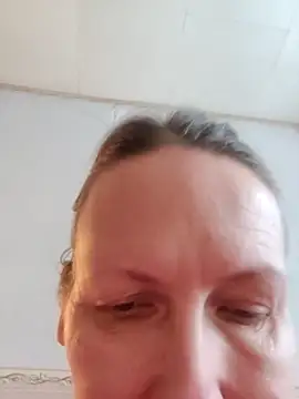 Snapshot of Evelina_cute chatting on 14, 1, 2026 Evelina cute online show from 14, 1, 2026