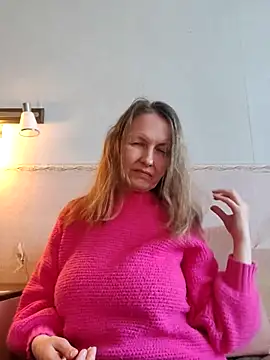 Snapshot of Evelina_cute chatting on 7, 2, 2026 Evelina cute online show from 7, 2, 2026