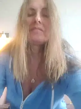 Snapshot of Evelina_cute chatting on 16, 3, 2026 Evelina cute online show from 16, 3, 2026