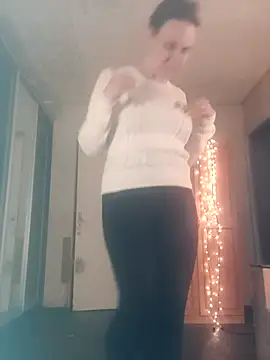 Snapshot of Evelina_cute chatting on 17, 3, 2026 Evelina cute online show from 17, 3, 2026