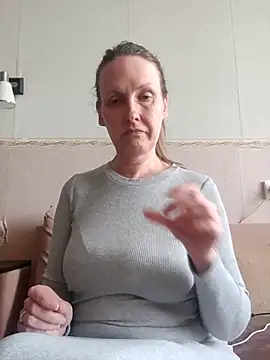 Snapshot of Evelina_cute chatting on 31, 3, 2026 Evelina cute online show from 31, 3, 2026