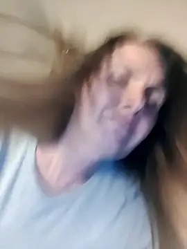 Snapshot of Evelina_cute chatting on 8, 4, 2026 Evelina cute online show from 8, 4, 2026