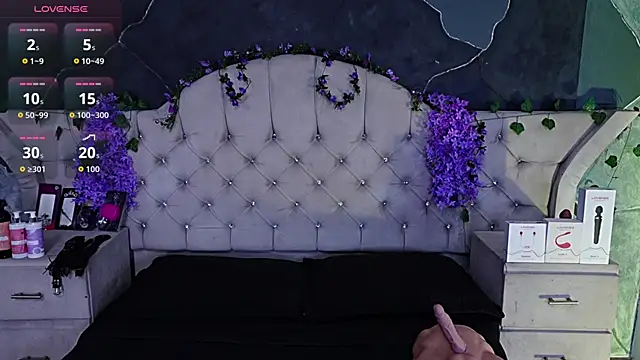 AmberGreyy  online show from 15, 6, 2026