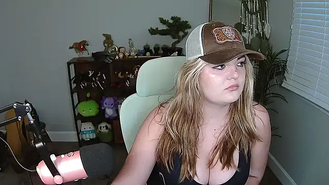 Snapshot of rodeobrii chatting on 8, 3, 2026 rodeobrii online show from 8, 3, 2026