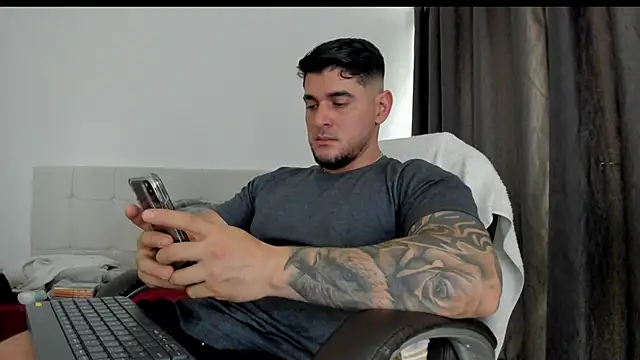 Teilor Creed online show from 20, 11, 2025