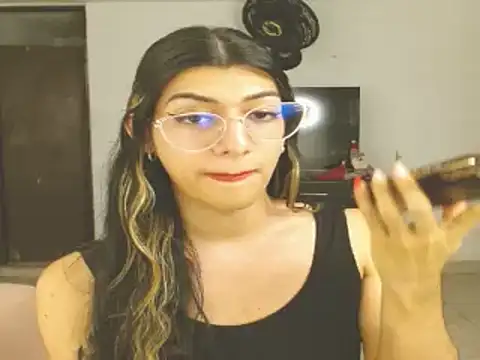 engielphoenis14 online show from 9, 12, 2024