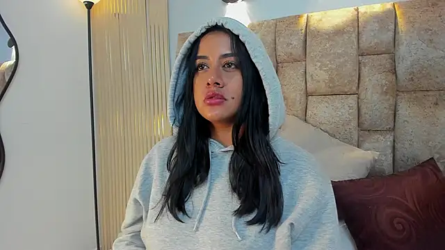 Snapshot of amatista__smith chatting on 1, 10, 2025 amatista  smith online show from 1, 10, 2025