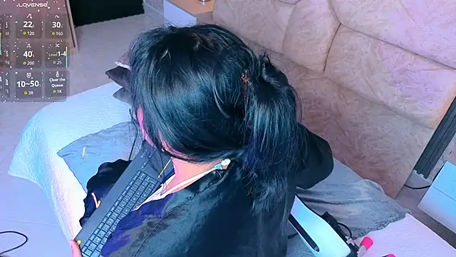 amatista  smith online show from 4, 3, 2026