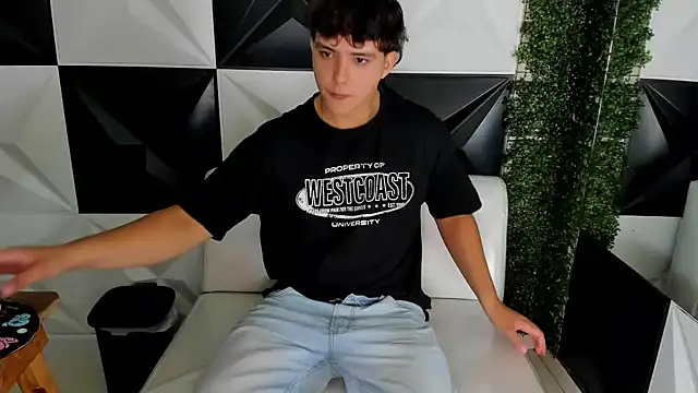 Dani cumboy online show from 28, 11, 2025