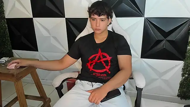 Dani cumboy online show from 20, 12, 2025