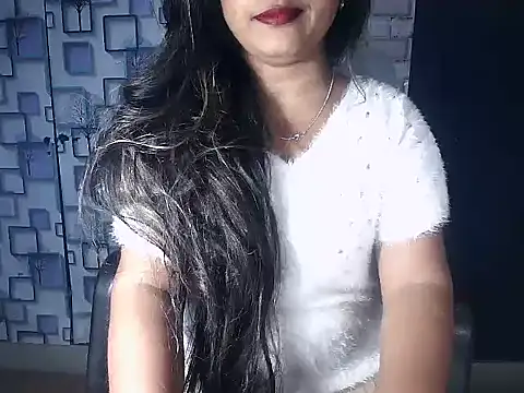 Hot Naina- online show from 16, 12, 2024