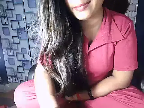 Hot Naina- online show from 21, 12, 2024