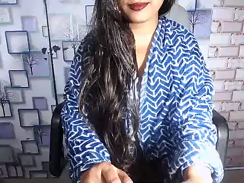 Hot Naina- online show from 24, 1, 2025