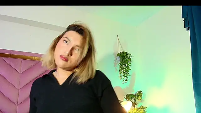 TomLondon  online show from 2, 10, 2025