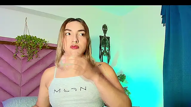 TomLondon  online show from 4, 10, 2025