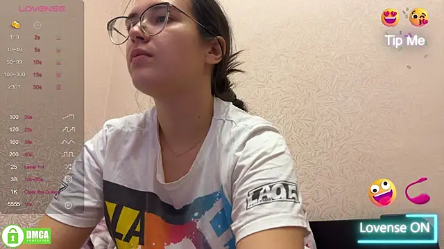 Snapshot of the_princese chatting on 2, 2, 2025 the princese online show from 2, 2, 2025