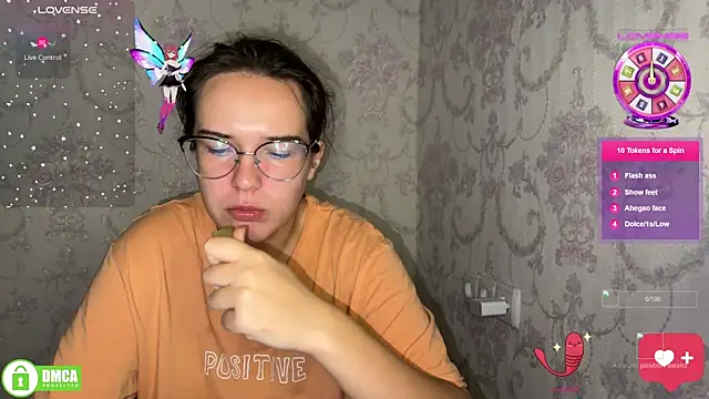 Snapshot of the_princese chatting on 9, 10, 2025 the princese online show from 9, 10, 2025