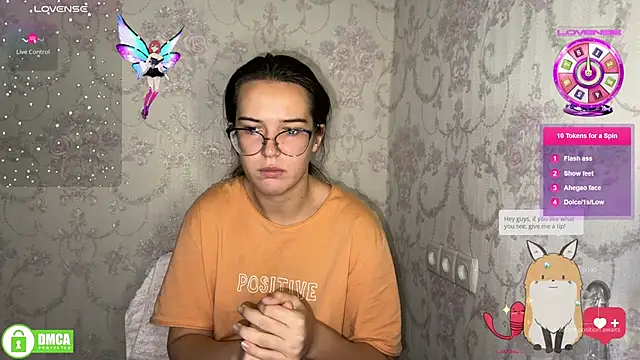 Snapshot of the_princese chatting on 11, 10, 2025 the princese online show from 11, 10, 2025