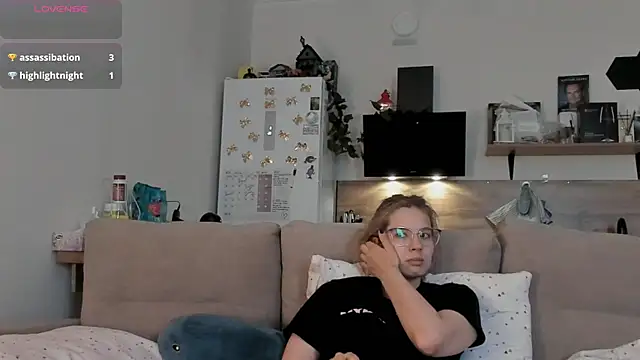 Girl alone home online show from 5, 6, 2026