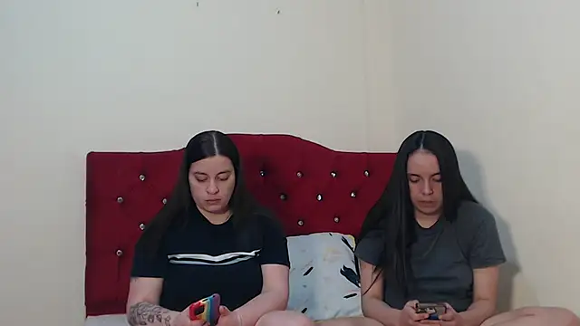 Snapshot of Lola_barbara chatting on 13, 10, 2025 Lola barbara online show from 13, 10, 2025