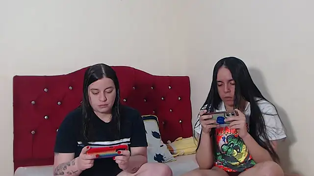 Snapshot of Lola_barbara chatting on 18, 10, 2025 Lola barbara online show from 18, 10, 2025