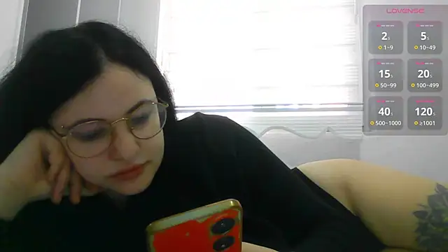 Snapshot of German_Eva chatting on 1, 2, 2025 German Eva online show from 1, 2, 2025