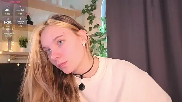 Snapshot of NaokoStifel chatting on 24, 5, 2026 NaokoStifel online show from 24, 5, 2026