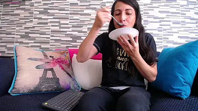 VioletaGomezCo online show from 27, 5, 2026