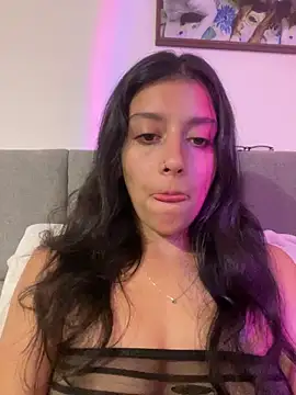 Snapshot of BrittanyDiaz chatting on 6, 3, 2026 BrittanyDiaz online show from 6, 3, 2026