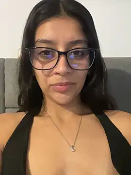 BrittanyDiaz online show from 5, 5, 2026