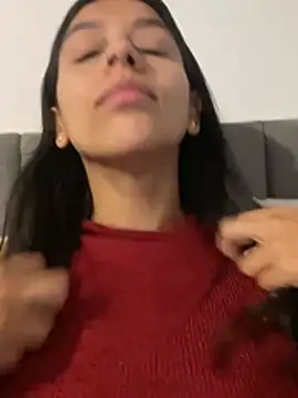 BrittanyDiaz online show from 13, 5, 2026