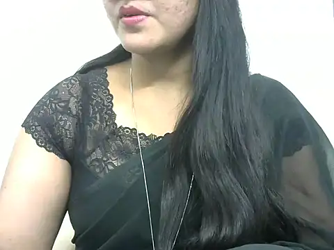 Snapshot of rashmika_reddy chatting on 1, 5, 2026 rashmika reddy online show from 1, 5, 2026