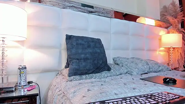 Snapshot of Adam_tatto chatting on 2, 11, 2025 Adam tatto online show from 2, 11, 2025