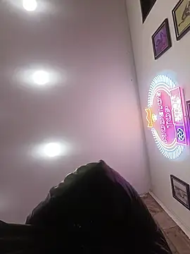 karlamorris  online show from 26, 11, 2025